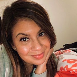 Meet your Posher, Vanessa